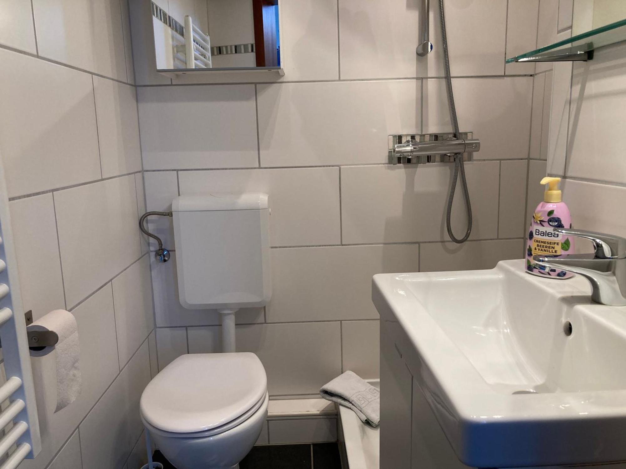 Haus Krabbe Apartments Mit Doppelbetten, Fuer 1-2 Personen, Hunde Kostenfrei Willkommen, Kostenfreier Parkplatz, Zwischen Bremerhaven Und Cuxhaven Gelegen Времен Екстериор снимка